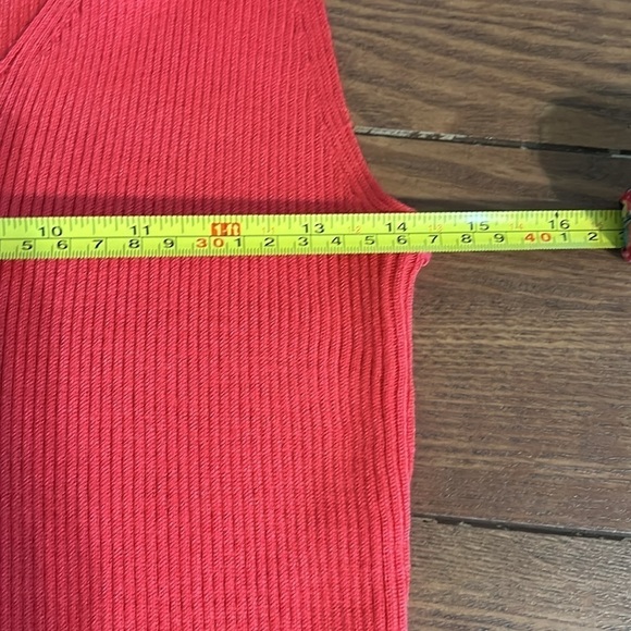 St. John knit tank top - Picture 7 of 8